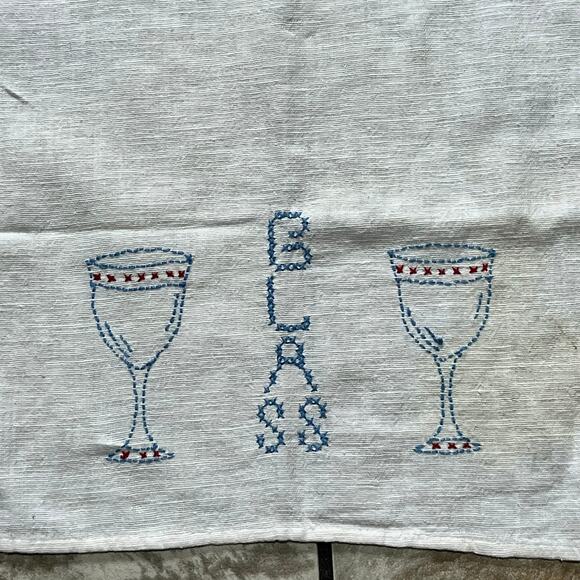 Vintage Cannon Embroidered Tea Towel Glasses Red Blue Striped Barware Decor - Picture 1 of 10